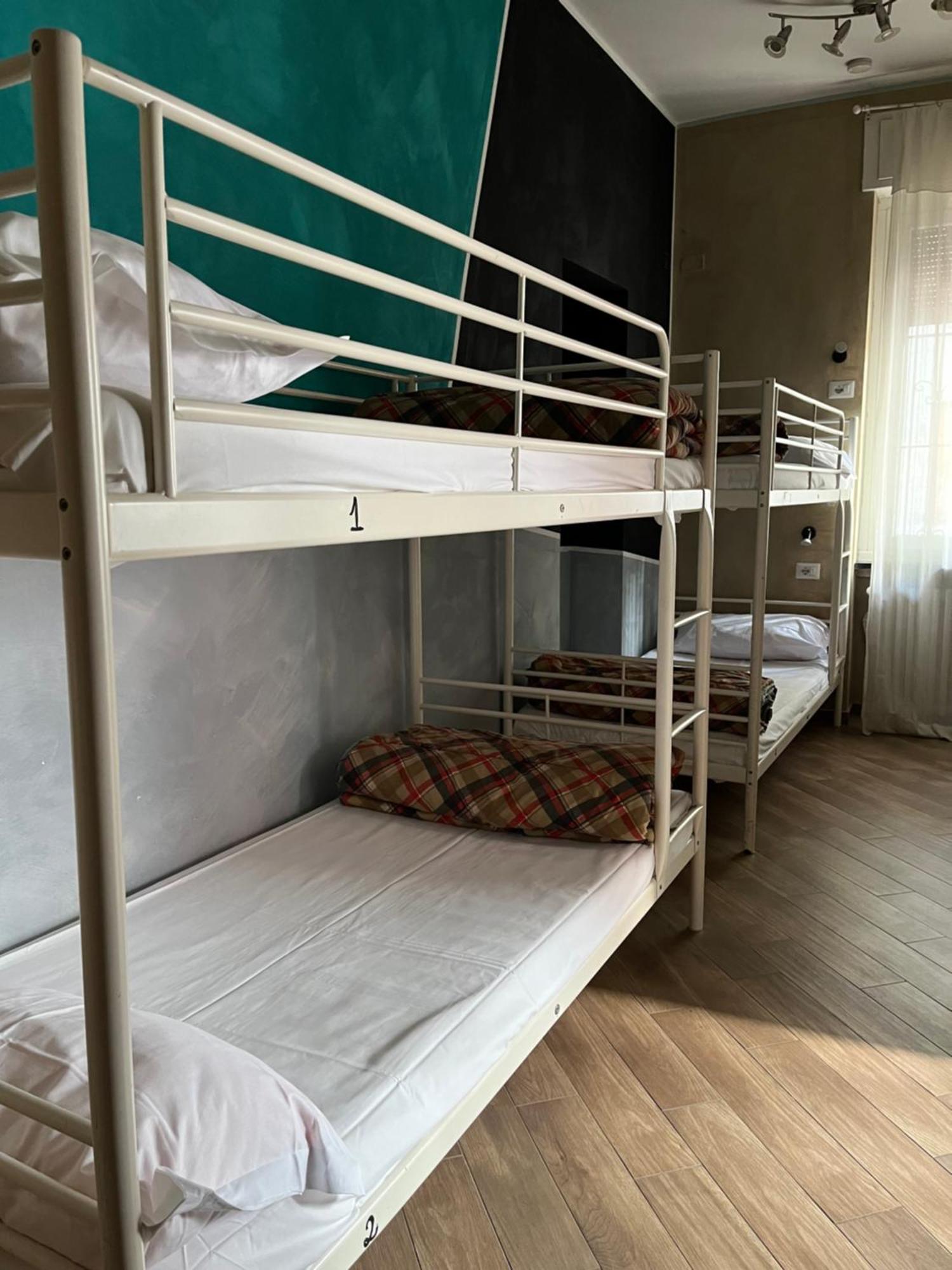 Gloria Hostel Milano Extérieur photo