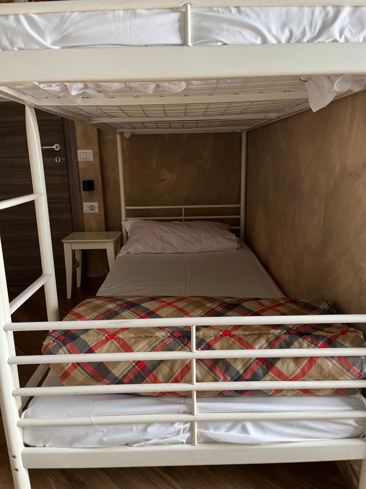 Gloria Hostel Milano Extérieur photo