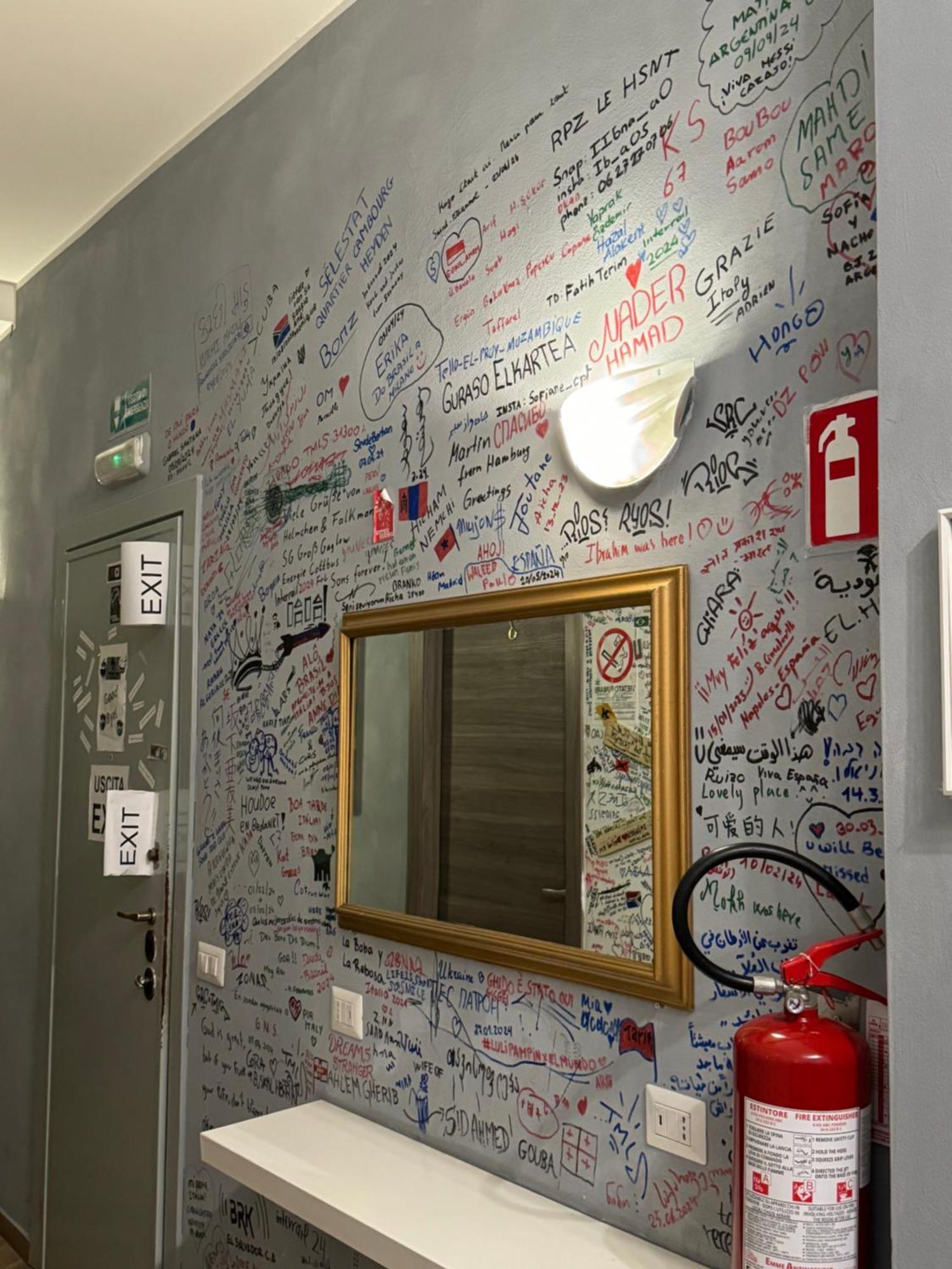 Gloria Hostel Milano Extérieur photo